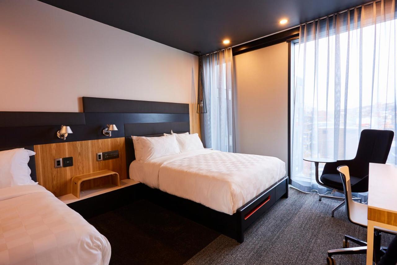 Alt Hotel Calgary University District Exterior foto